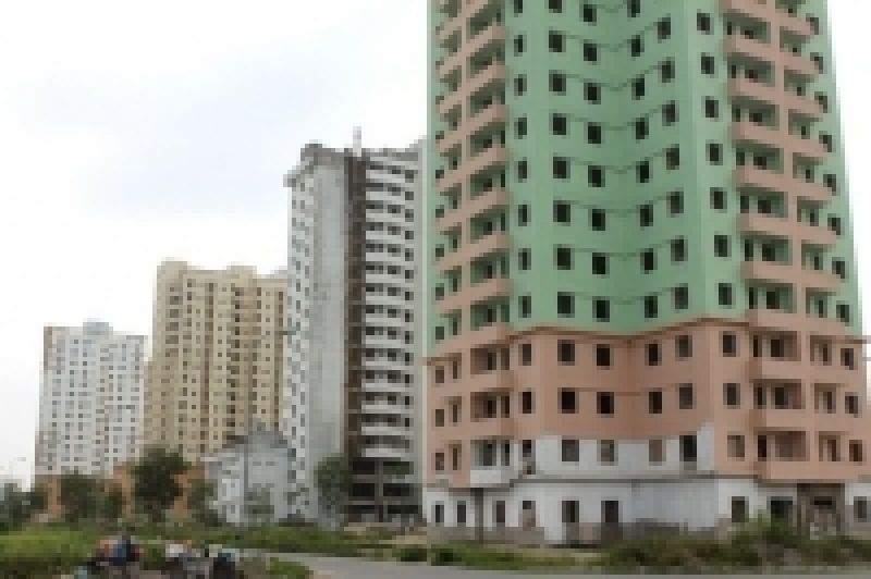 Nh&agrave; t&aacute;i định cư: Vừa thiếu, vừa k&eacute;m chất lượng