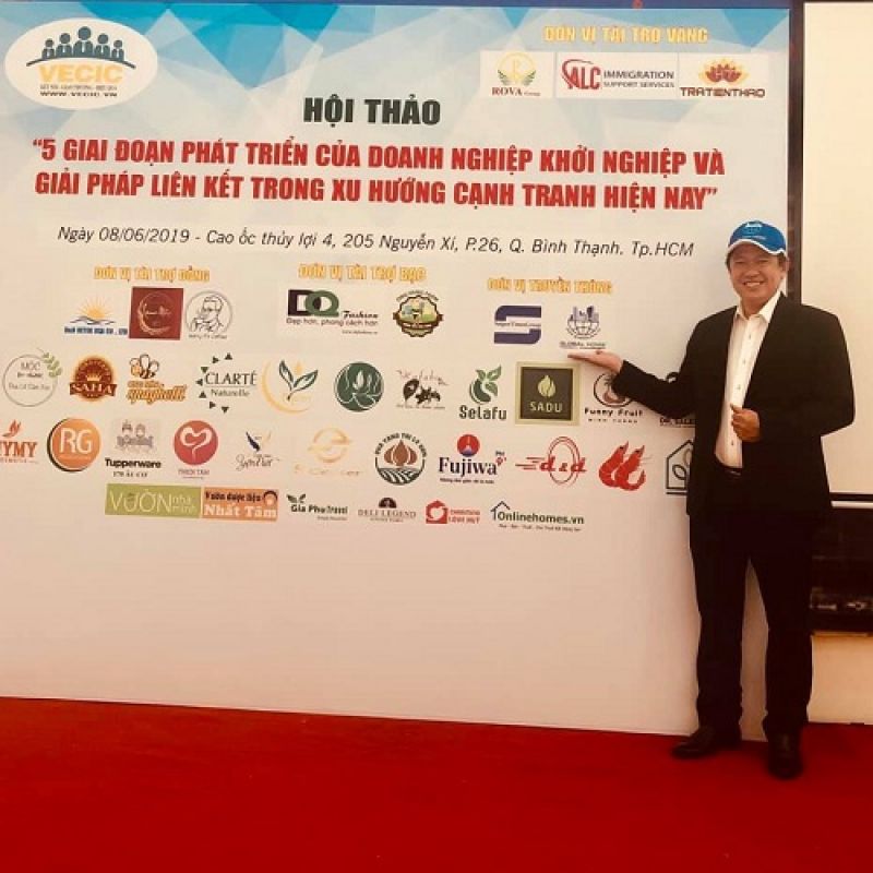 Doanh Nhân Nguyễn Duy Thành – Chủ Tịch HĐQT kiêm TGĐ Công ty CP Quản Lý Nhà Toàn Cầu làm diễn giả cho Chương trình Kết Nối Giao Thương VECIC lần 04: “Ngày hội tiêu dùng xanh”