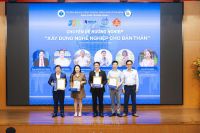 X&acirc;y dựng nghề nghiệp cho bản th&acirc;n&rdquo; &ndash; Đ&ecirc;m chia sẻ x&uacute;c động tại Đại học C&ocirc;ng Thương TP.HCM